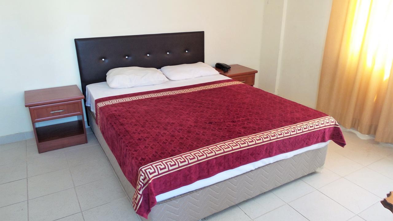 Kasgar Court Hotel Agia Varvara Ngoại thất bức ảnh